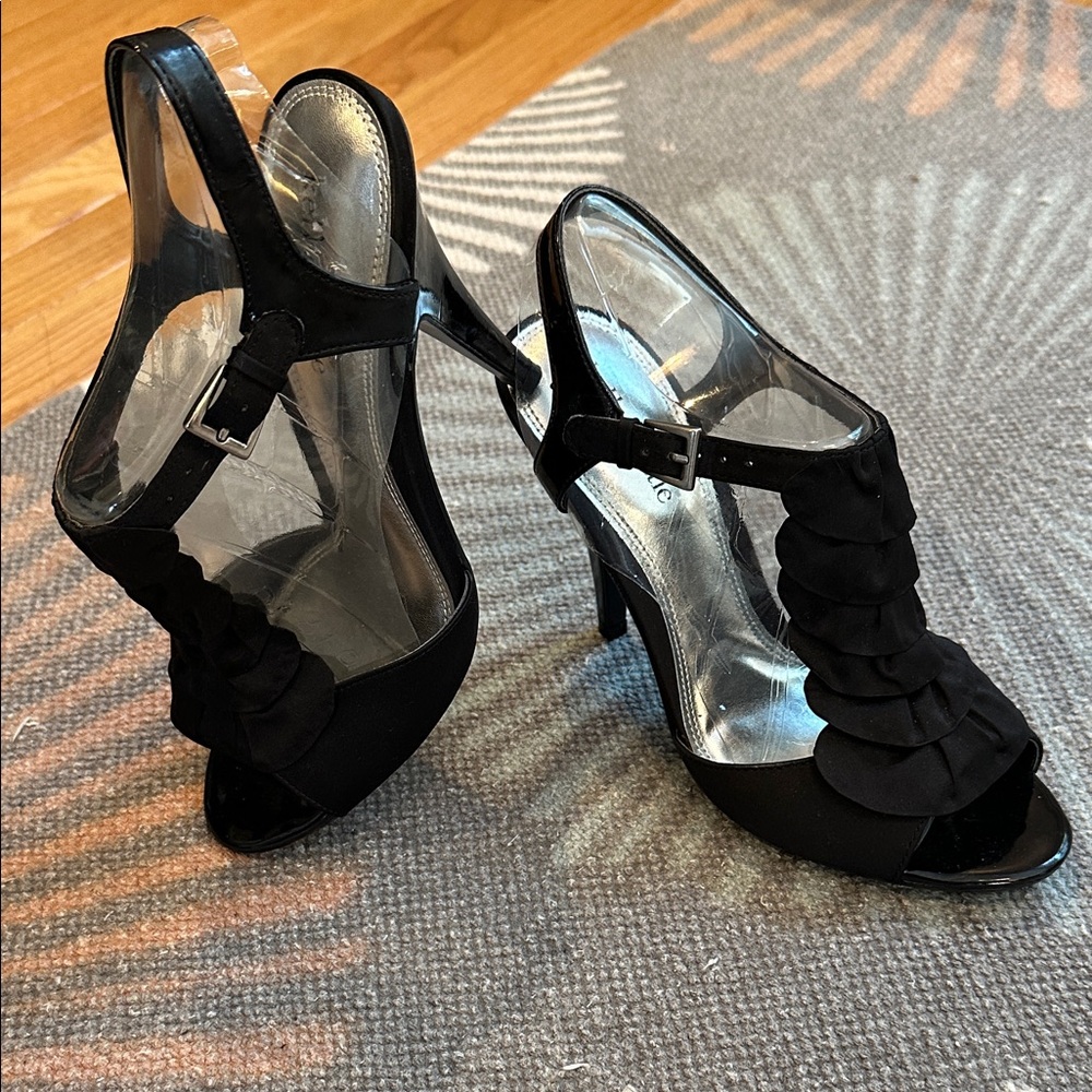 KELLY & KATIE BLACK SATIN AND PATENT STRAPPY HEELS